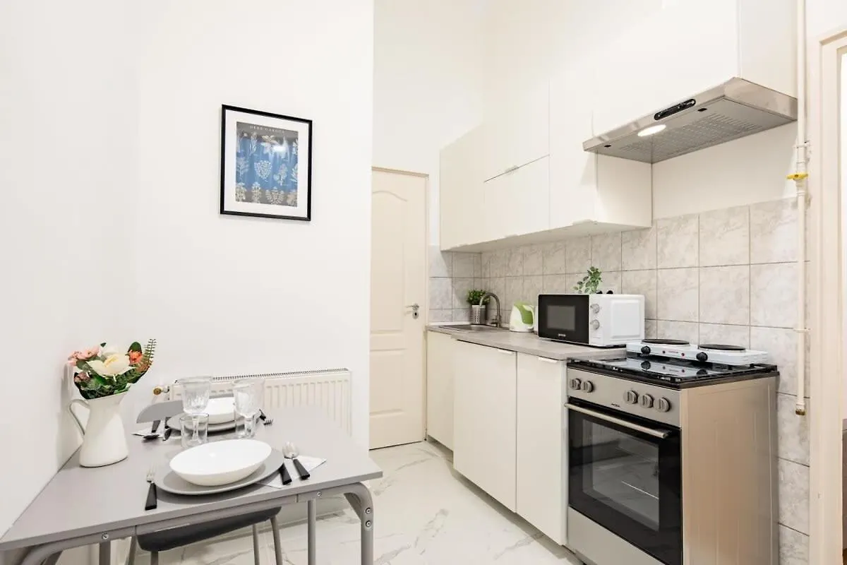 Apartment Central - Comfy - Relaxing Sleep Budapest Hungary