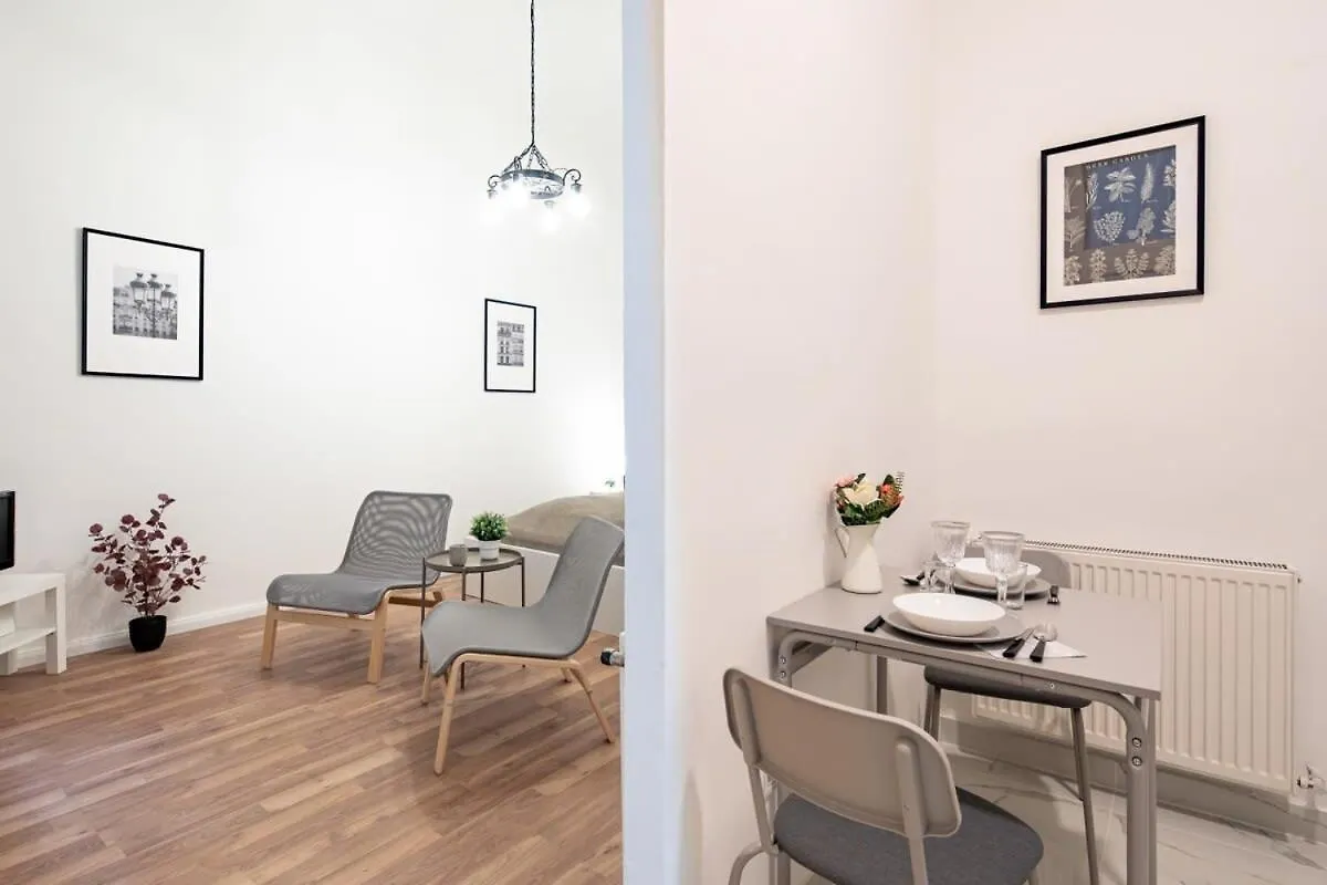 Central - Comfy - Relaxing Sleep Budapest Apartment